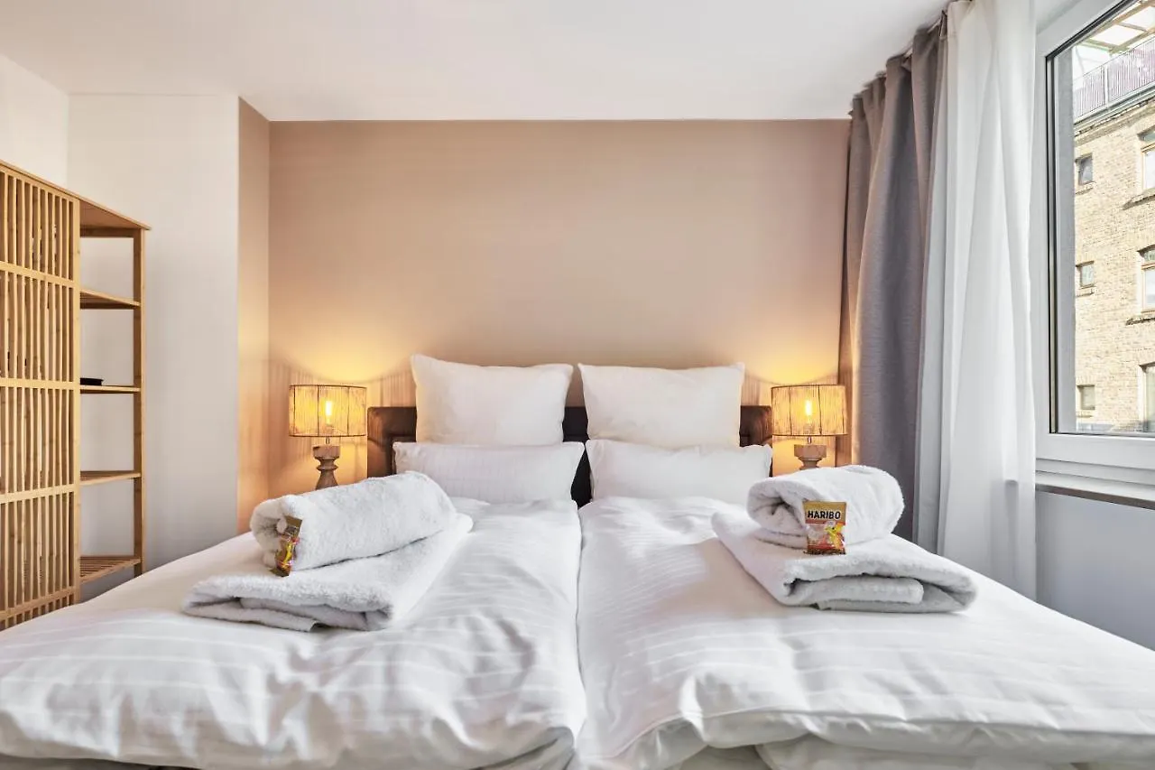 Park Avenue - Design Apartment Friesenstrasse - 4 Pers - Wlan - Netflix - 65 Zoll Tv Köln