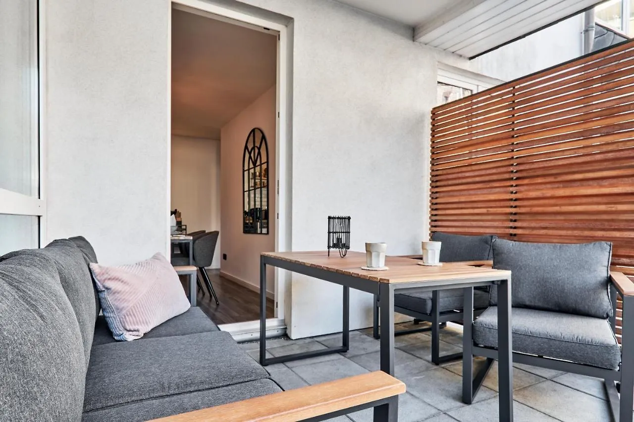 Park Avenue - Design Apartment Friesenstrasse - 4 Pers - Wlan - Netflix - 65 Zoll Tv Köln