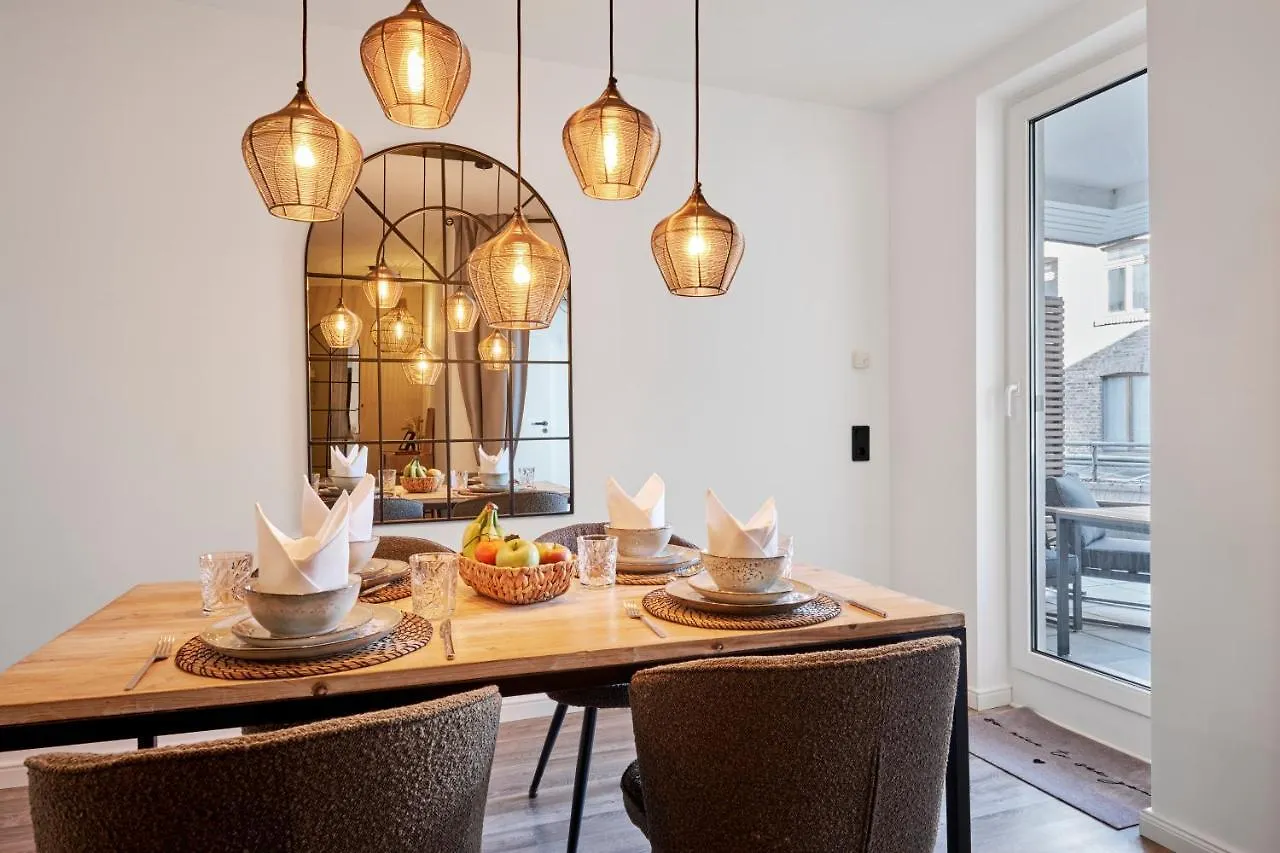 Park Avenue - Design Apartment Friesenstrasse - 4 Pers - Wlan - Netflix - 65 Zoll Tv Köln